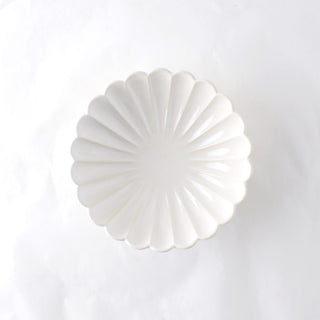 Marumitsu Poterie Medium White Blossom Bowl - La Gent Thoughtful Gifts