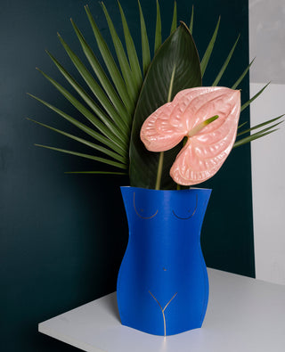 Octaevo Dark Blue Venus Paper Vase - La Gent Thoughtful Gifts